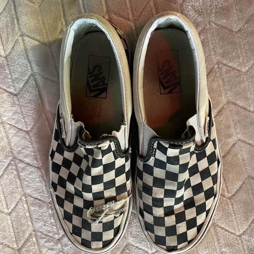 black and white checkers vans